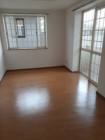 レイ　ヒルズ　　刈谷市近郊の賃貸はクラスホーム刈谷店の居間・リビング|おしゃれな居間です