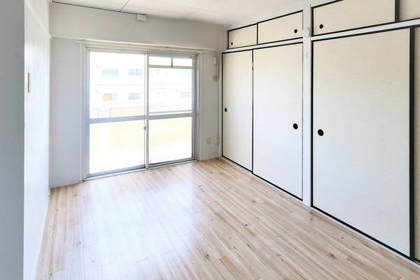 ビレッジハウス萩原5号棟の居間・リビング|ビレッジハウスの同一物件・同一タイプの間取りの写真です