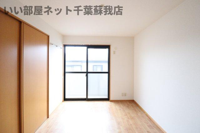 シャルマン・ロージェ　Tの寝室|使い勝手のいい寝室です