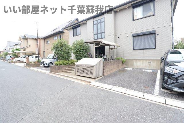 シャルマン・ロージェ　Tの駐車場|駐車スペースもあります