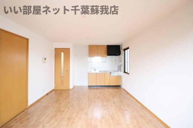 シャルマン・ロージェ　Tの居間・リビング|ゆったり過ごせる居間です