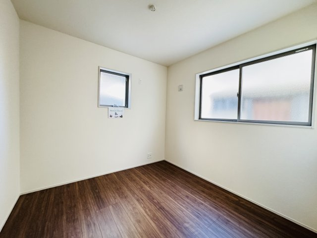 三郷市戸ケ崎１丁目新築戸建【戸ヶ崎小学校：4分】の洋室|1F4.5帖ストレージルーム