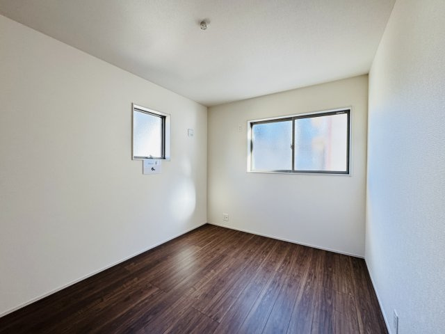 三郷市戸ケ崎１丁目新築戸建【戸ヶ崎小学校：4分】の子供部屋|2F6帖洋室