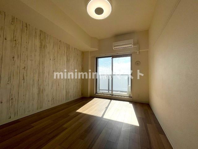 プレサンス難波フィールドの居間・リビング