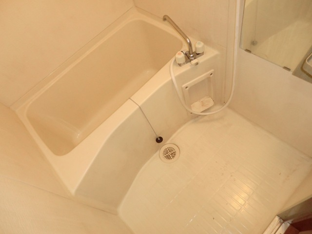 ヴァンスタージュ姫里の浴室