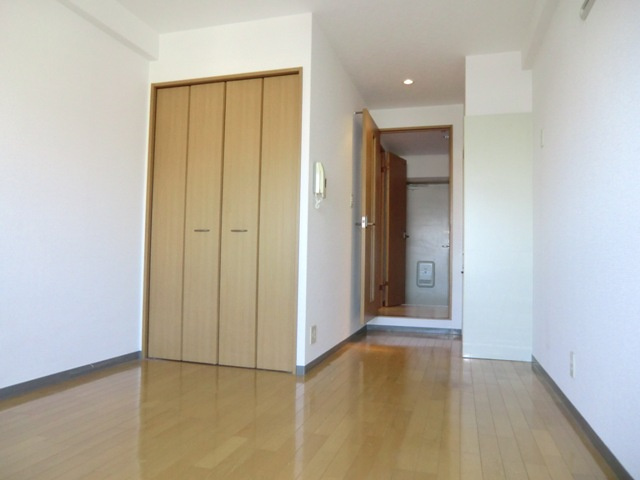 ヴァンスタージュ姫里の洋室