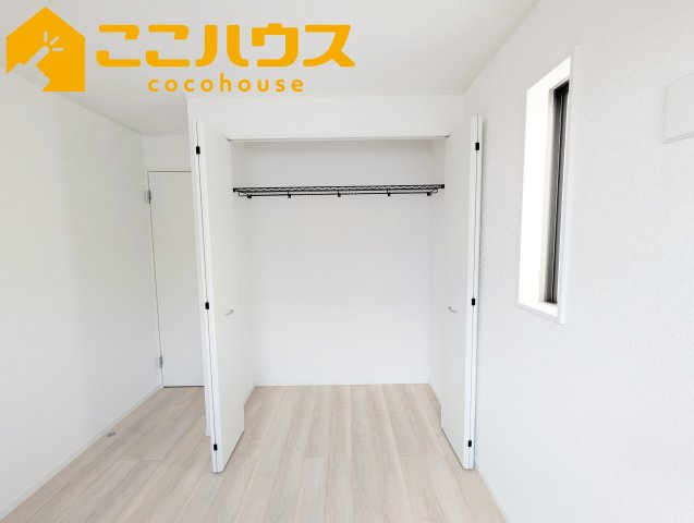 糸満市座波第2　クレイドルガーデン　新築戸建て　全4棟　3号棟の収納|洋服が多い方でも安心の収納力