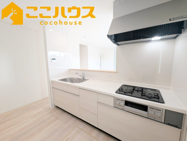 糸満市座波第2　クレイドルガーデン　新築戸建て　全4棟　3号棟のキッチン|家事のしやすいシステムキッチン