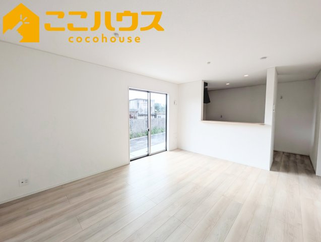 糸満市座波第2　クレイドルガーデン　新築戸建て　全4棟　3号棟の居間・リビング|LDK15帖