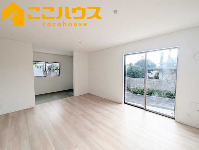 糸満市座波第2　クレイドルガーデン　新築戸建て　全4棟　3号棟の居間・リビング|LDK15帖