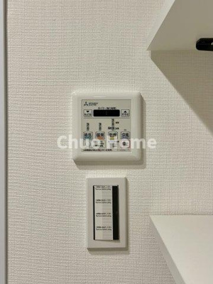 【冷暖房・空調設備】 | デュオ・スカーラ秋葉原 | 【浴室乾燥機】暖房・冷風・換気・乾燥が可能です。毎日を快適に過ごせるうれしい機能が揃っています。雨の日の洗濯物も安心です。