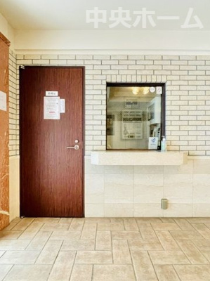 【現況写真】 | デュオ・スカーラ秋葉原 | 受付(管理人室)。