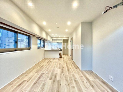 【居間・リビング】 | デュオ・スカーラ秋葉原 | 【居間・リビング】「ＬＤＫは家族団らんをデザイン」広いＬＤＫでは家族が集まり一緒の時間を過ごせる工夫がされております。何気ない一日の当たり前のひとコマがいつか一生の宝物になります