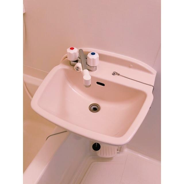 湘南パールの洗面所|掃除のしやすい洗髪洗面台です♪