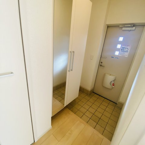 ヴィーヴルの玄関