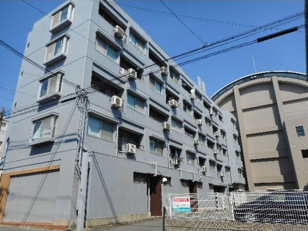 ハイツ小松の外観