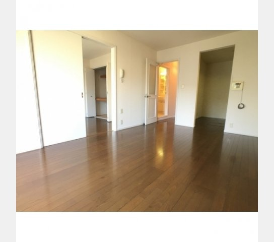 グレースカメリア市が尾の内装