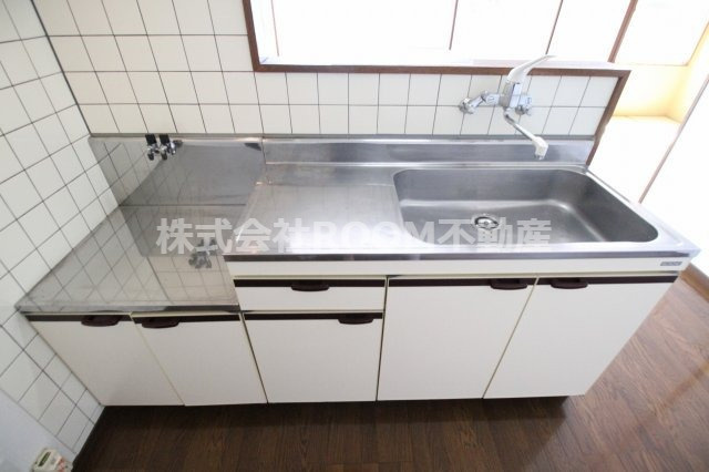 西村コーポレーションのキッチン