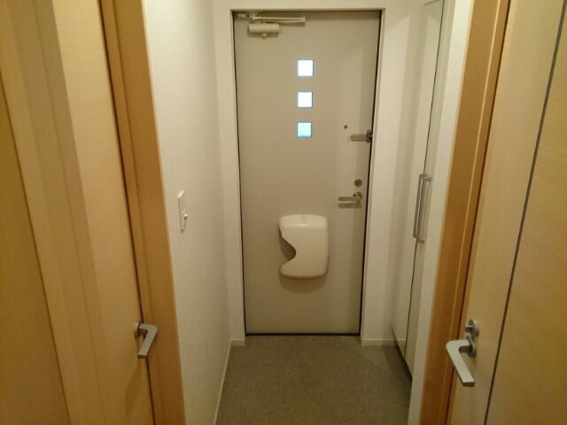 ラガーコートの玄関