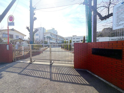 【周辺】 | 大道小学校まで約800ｍ！通学ルートは人通りが多く、平坦なので小さなお子様も安心して通学ができます！