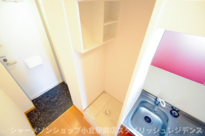 レオパレスＫＡＺＵのキッチン|設備・使用は号室により異なる為、現況を優先致します。