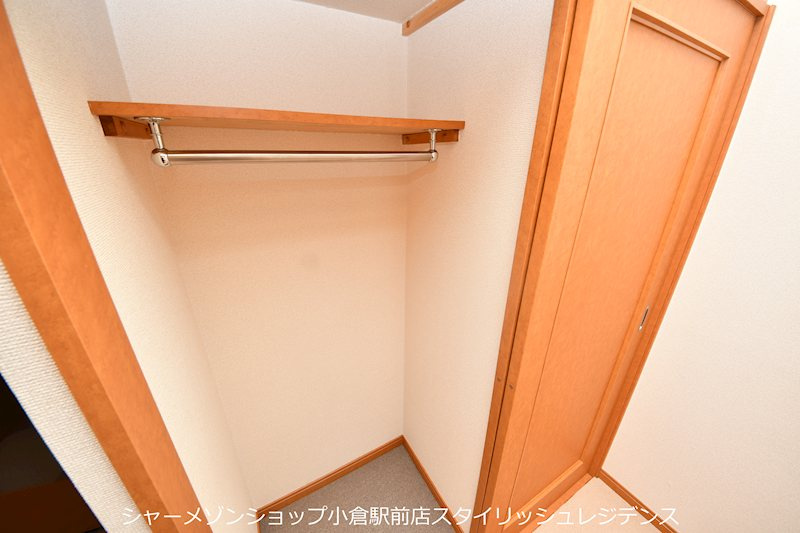 レオパレスUYの収納|写真と異なる場合は現況を優先します