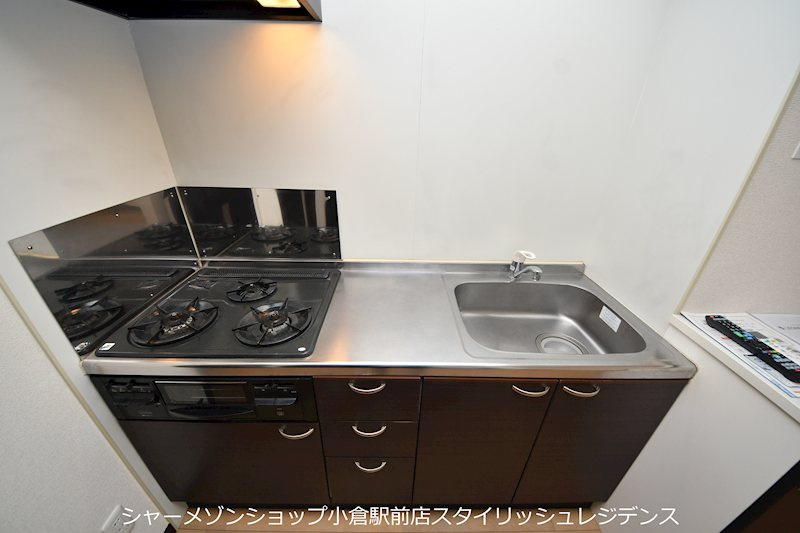 レオネクストサンビレッジのキッチン|現況と異なる場合は現況を優先します