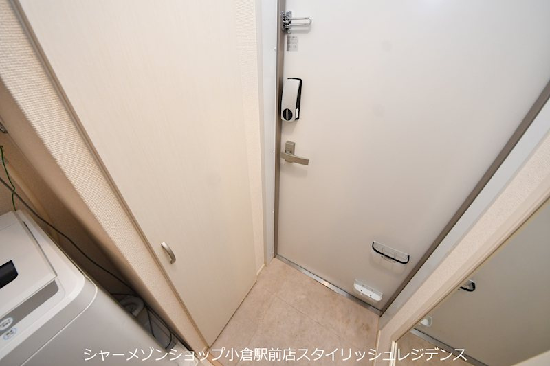 クレイノIRIEⅡの玄関|写真と異なる場合は現況を優先します