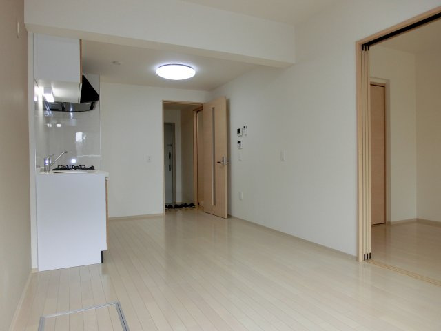 【内装】 | アメニティ西田辺 | ＬＤＫ10帖　解放感のあるお部屋です♪