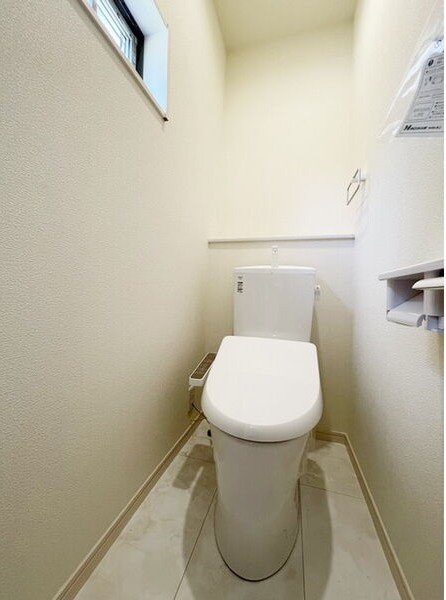 ドマーニ一色新町２号棟のトイレ
