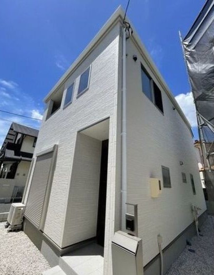 ドマーニ一色新町２号棟の外観