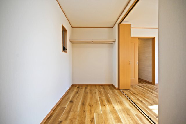 宝塚市宝梅3丁目中古一戸建ての収納|2階洋室-6帖-