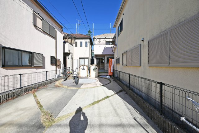 宝塚市宝梅3丁目中古一戸建ての駐車場|駐車2台可