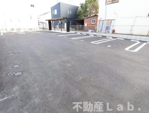 モルトグラッソの駐車場