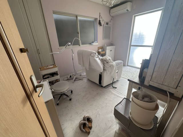 高石市西取石１丁目26-47の洋室