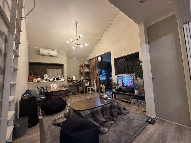 高石市西取石１丁目26-47の居間・リビング