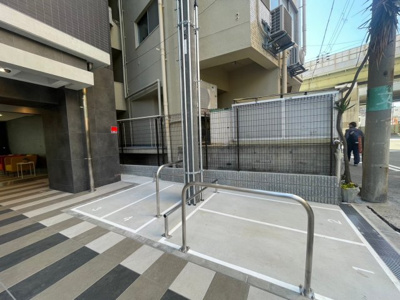 【駐車場】 | エグゼ大阪DOMECITYグレイス