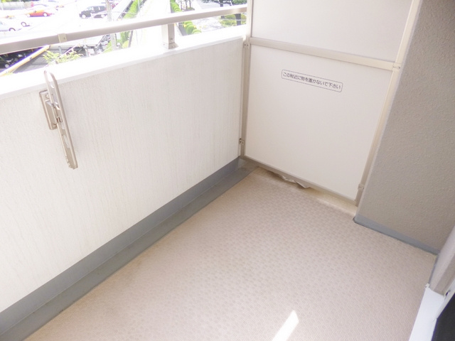 センテニアル王子神谷アネックスのバルコニー|広めのバルコニーなので用途いろいろです☆