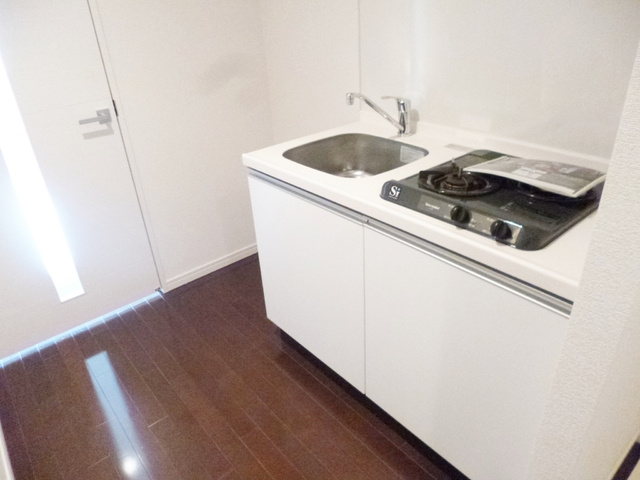 センテニアル王子神谷アネックスのキッチン|キッチンの隣に冷蔵庫置けます☆