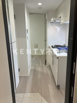 【玄関】 | ＳＴＲＩＰＥＳ東大井 | 収納もある玄関です