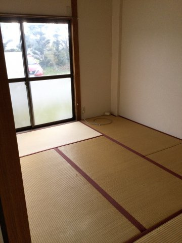 コーポ立花　2号棟の和室