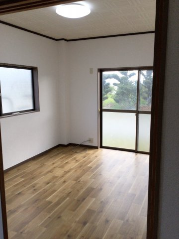 コーポ立花　2号棟の居間・リビング