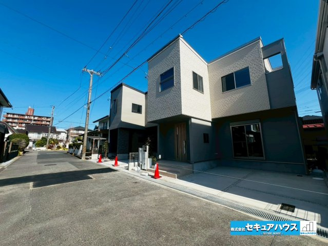 刈谷市野田町北菰神　全２棟の前面道路含む現地写真|事前予約にて現地ご見学いただけます！お気軽にお問い合わせください♪
■株式会社　セキュアハウス■
住宅ローンに強く、知識、経験豊富なスタッフ在籍
お客様に寄り添い、ご成約後もサポート致します。　　　　