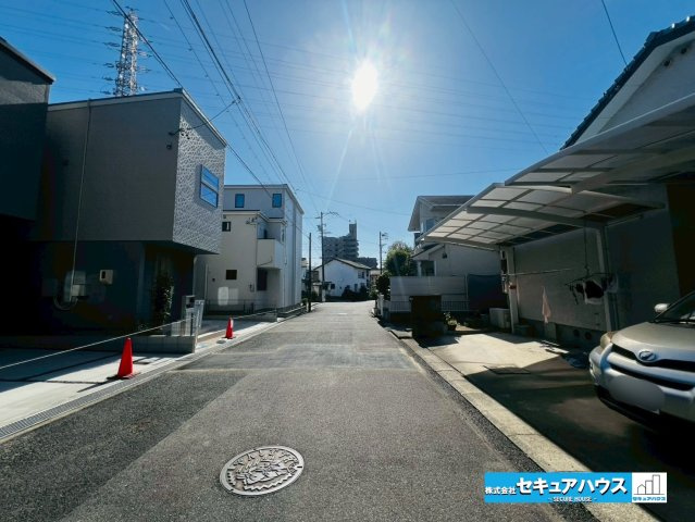刈谷市野田町北菰神　全２棟の前面道路含む現地写真|事前予約にて現地ご見学いただけます！お気軽にお問い合わせください♪
■株式会社　セキュアハウス■
住宅ローンに強く、知識、経験豊富なスタッフ在籍
お客様に寄り添い、ご成約後もサポート致します。　　　　