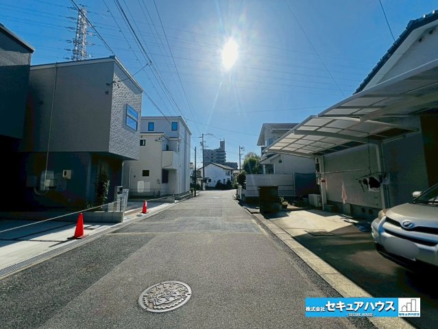 刈谷市野田町北菰神　全２棟の前面道路含む現地写真|事前予約にて現地ご見学いただけます！お気軽にお問い合わせください♪
■株式会社　セキュアハウス■
住宅ローンに強く、知識、経験豊富なスタッフ在籍
お客様に寄り添い、ご成約後もサポート致します。　　　　