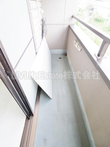 小平市小川東町４丁目の賃貸マンションのバルコニー
