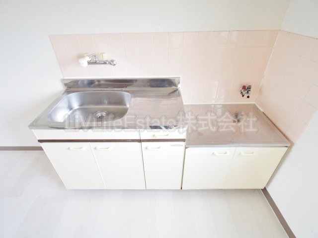 小平市小川東町４丁目の賃貸マンションのキッチン