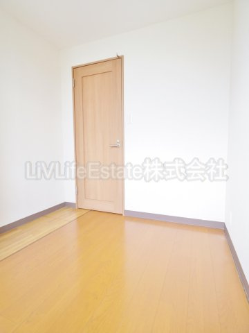 小平市小川東町４丁目の賃貸マンションの洋室