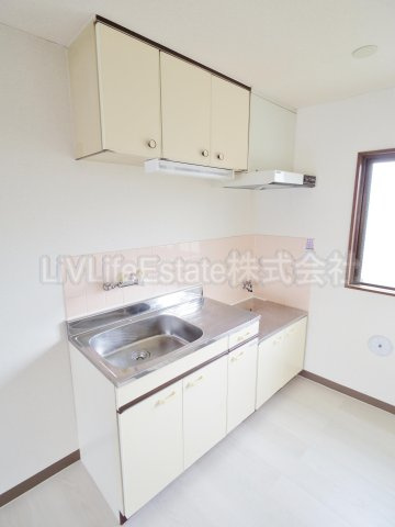 小平市小川東町４丁目の賃貸マンションのキッチン