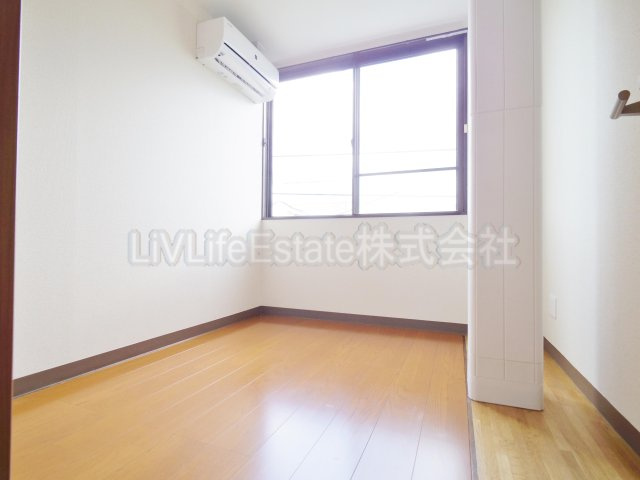 小平市小川東町４丁目の賃貸マンションの寝室